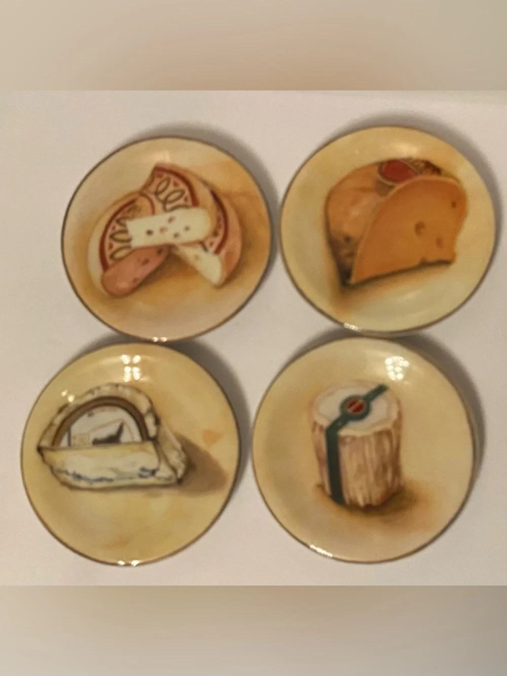WILLIAMS-SONOMA PLATES SET OF 4 FROMAGE CHEESE APPETIZER GOLD TONES HOME DINING